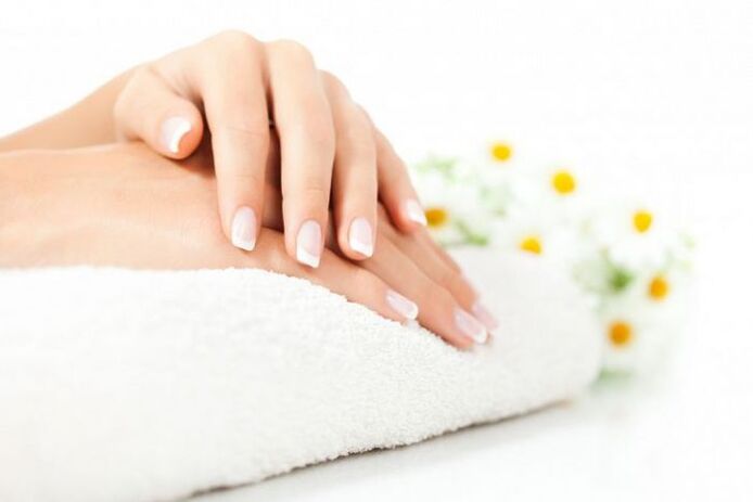 Cómo rejuvenecer la piel de tus manos en casa.
